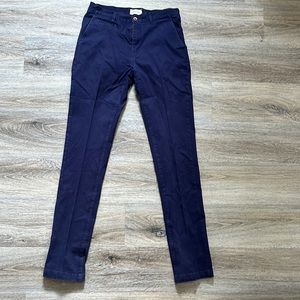 The Slim Chino in Organic Navy